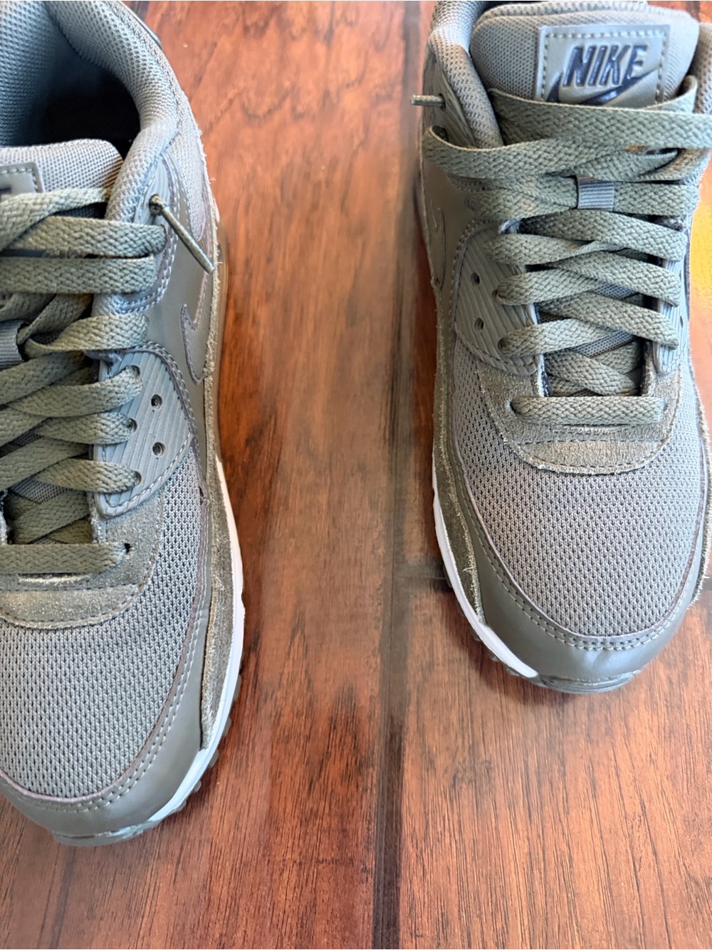 Nike Men's Olive Green Low-Top Sneakers - Picture 5 of 6